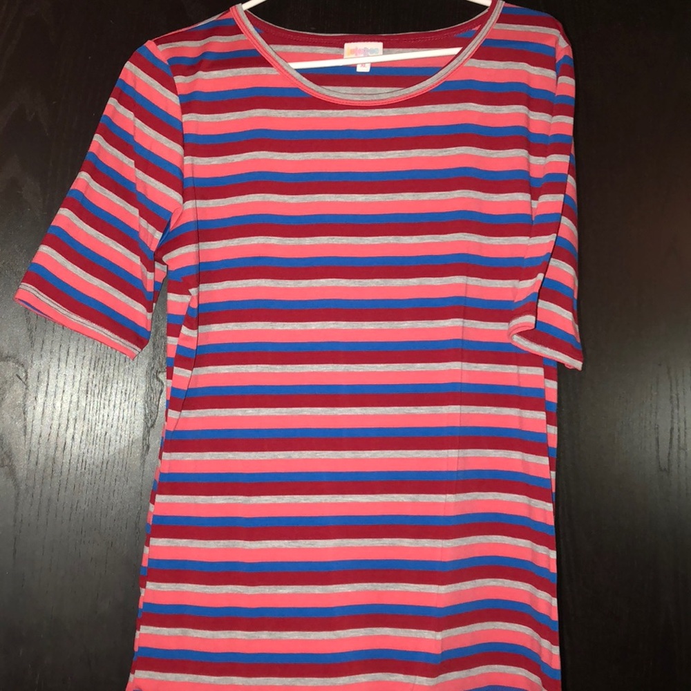 LuLaRoe Gigi top